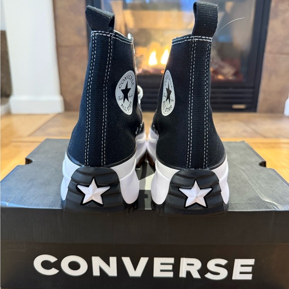 Converse Run Star Hike High Top Black White Gum Men’s 10 Women’s 11.5 New W/Box - Picture 7 of 11